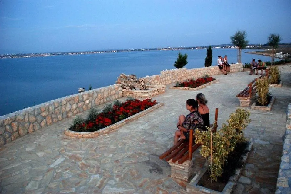 Apartments Lolo Privlaka